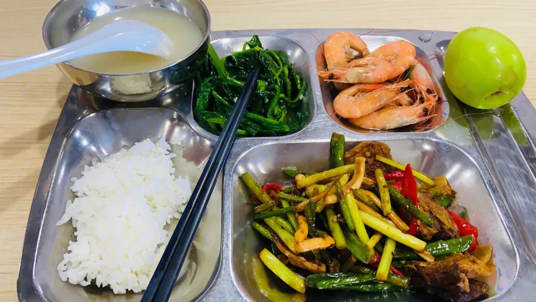 江蘇食堂承包:工廠?食堂對(duì)外承包